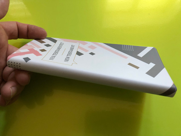 The New Testament – Bilingual English–Swedish Edition (Biblica) (NTSwedish)