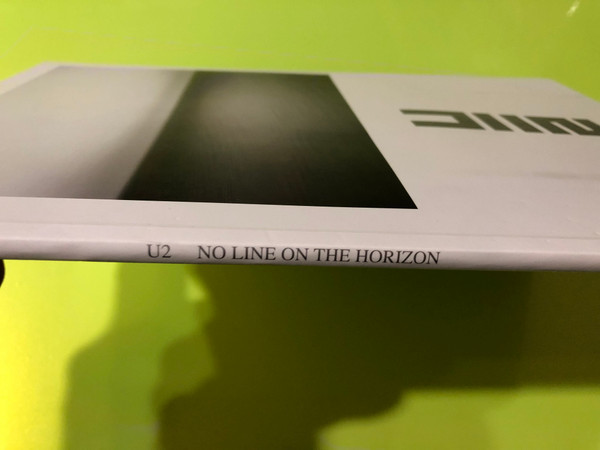 U2: No Line on the Horizon - Deluxe Edition Book & CD (602517960312)