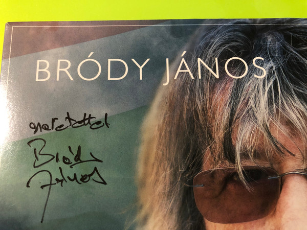 Bródy János – Akit A Hazája Nem Szeretett Signed 7" Vinyl Single by GrundRecords (5999860095170)