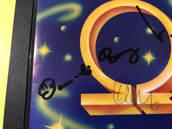 Omega: Az összes kislemeze 1967–1971 – Rare Autographed Hungarian Rock CD (Hungaroton-Gong) (5991813766120.)