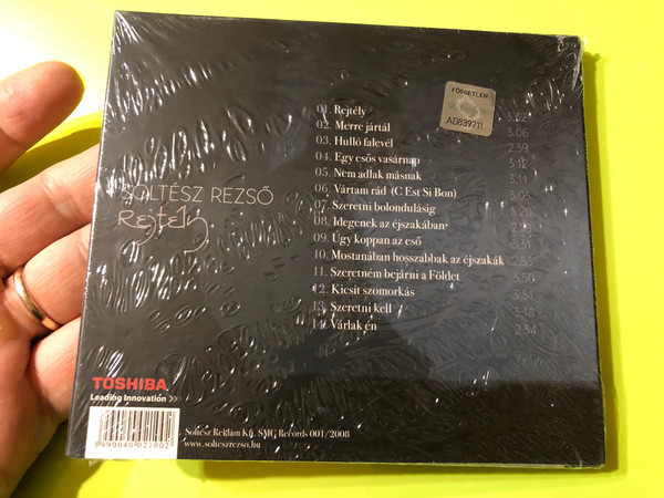 Soltész Rezső - Rejtély / Audio CD 2008 / Soltész Rezső magyar énekes, dalszerző, szövegíró / A lemezen közreműködnek: Hárs Viktor, Borlai Gergő, Gyenge Lajos, László Attila, Wolf Péter, Borbély Mihály, Schreck Ferenc, Bujtor Balázs, Wolf Kata (5990040021002)
