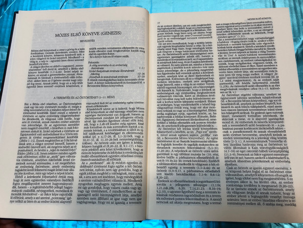 Biblia magyarázó jegyzetekkel - Hungarian Holy Bible with explanation notes from Stuttgarter Erklärungsbibel / HunÚj 1990 Translation / Hardcover - black / Magyar Bibliatársulat / Kálvin kiadó (9789633009963)