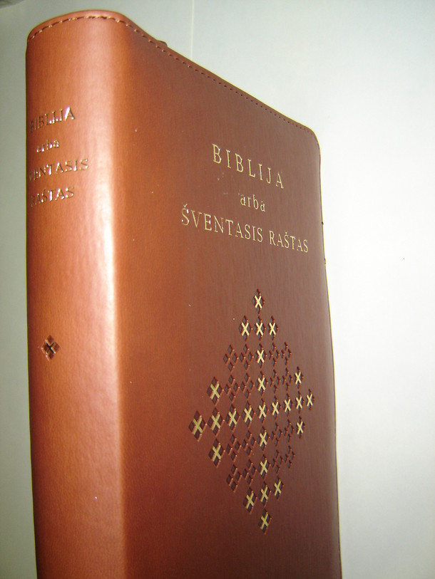 Lithuanian Bible Ecumenical Edition DC Brown Leather Bound with Zipper, Golden Edges, and Thumb Index