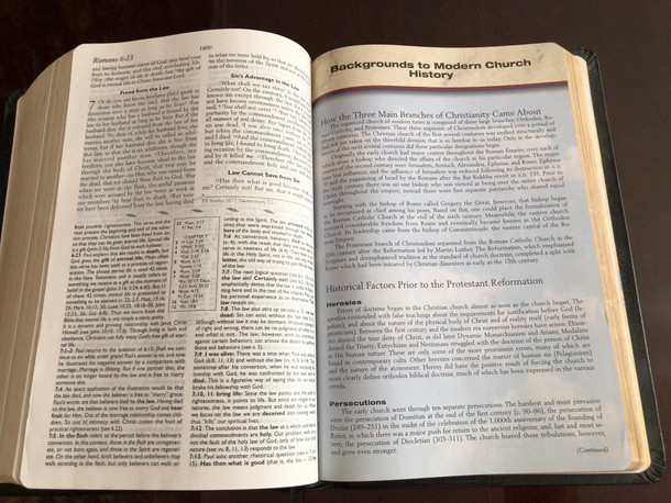 The Nelson Study Bible NKJV with Nelson's Complete Study / This study Bible is based on the best English translation for study purposes, the NKJV / Cross-References - Prophetic Stars - Annotations - InDepth Articles - QuickView Charts (0840715994)