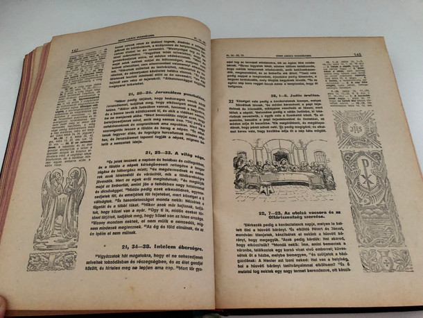 ÚJSZÖVETSÉGI SZENTÍRÁS - The NEW TESTAMENT / ACCORDING TO THE VULGATA / György Káldi S. J. / THE TRANSLATION HAS BEEN PROCESSED WITH RESPECT TO THE ORIGINAL TEXT AND PROVIDED WITH INTRODUCTIONS AND NOTES 