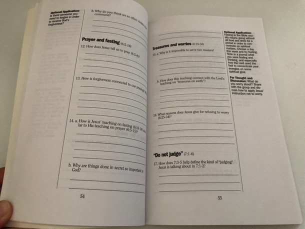 Matthew (LifeChange) by The Navigators / A life-changing encounter with God's Word from the book of MATTHEW / In Jesus God Fulfills His Promises / NAVPRESSO BRINGING TRUTH TO LIFE STUDY GUIDE (0891099964)