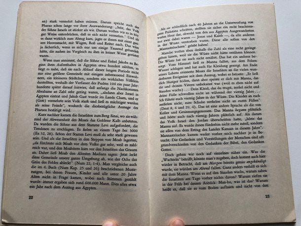 Hat Die Bibel recht? (Is the Bible right?) by DR. JOHANN NICOLUSS / Sonderdruck aus GOTT IM ALTEN TESTAMENT Teil II des fünfbändigen Werkes / VERLAG FELIZIAN RAUCH INNSBRUCK (johannNikoluss)