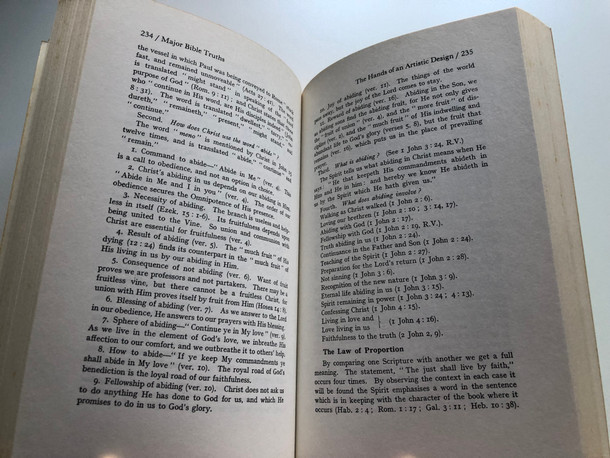 Major Bible Truths: How to Study God's Word by F. E Marsh / ILLUSTRATED BIBLE STUDY OUTLINES / MAJOR BIBLE TRUTHS / 1000 BIBLE STUDY OUTLINES / DEVOTIONAL BIBLE STUDIES / 500 BIBLE STUDY OUTLINES / Publisher: Kregel Publications (0825432464)
