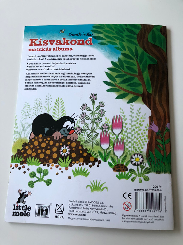 Kisvakond matricás albuma (Kisvakond sticker album) by Zdeněk Miler / Eredeti kiadó: JIRI MODELS a.s / Twelve color pages / Creative and fun tasks (9788087818770)