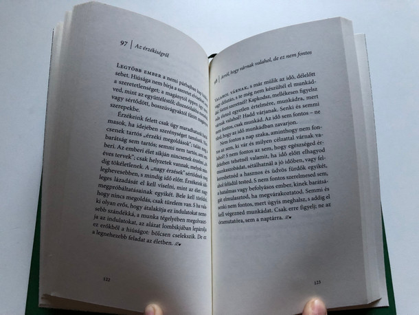 Füves könyv / AUTHOR: MÁRAI SÁNDOR / HELIKON KIADÓ, 2020 (9789632273501)
