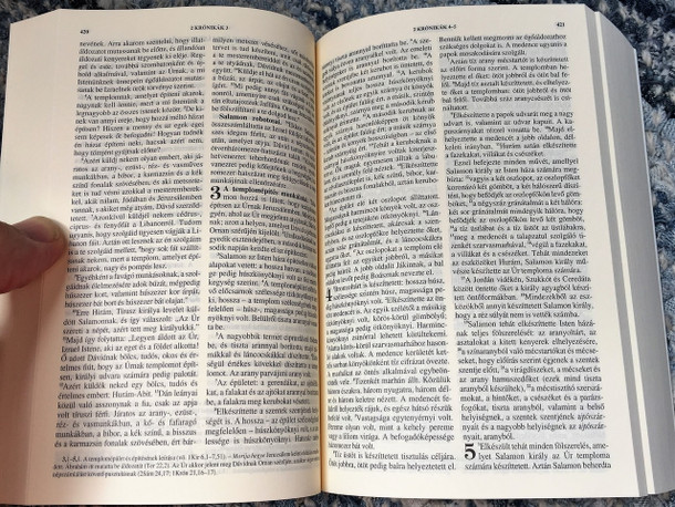 Magyar Katolikus Kozepmeretu Biblia Fekete vagy Voros 