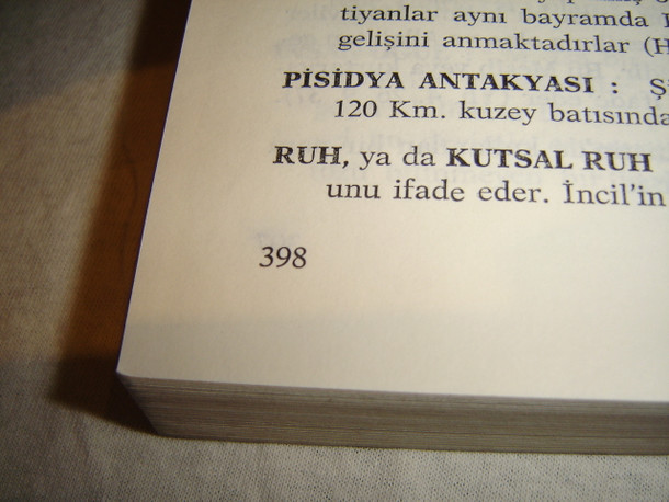 Incil Mujde: Turkish New Testament, Catholic Edition Ankara 1986