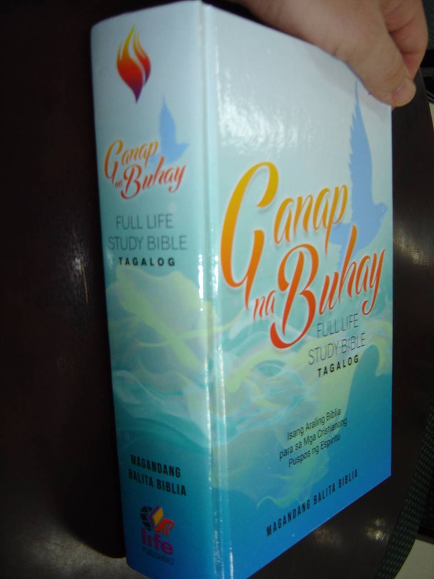 Tagalog Full Life Study Bible, Hardcover / Ganap na Buhay / Magandang Balita Biblia (MBB)