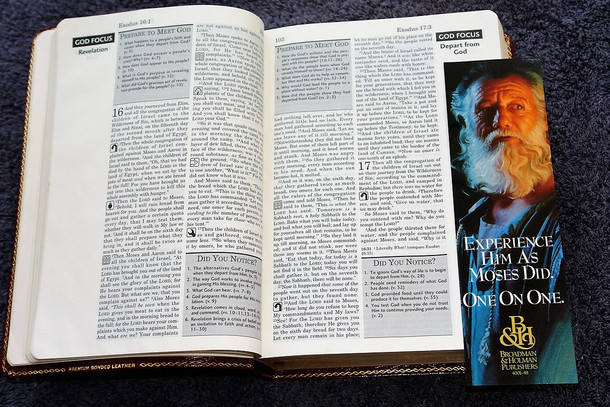  The Experiencing God Study Bible NKJV / New King James Version / Burgundy Leather Bound, Gold Edges / September 1, 1994 by Henry T. Blackaby, Claude V. King / The Bible for knowing and doing the will of God