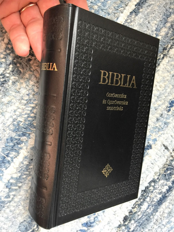 Magyar Katolikus Kozepmeretu Biblia Fekete Kemenyborito | Magyar Biblia Ószövetségi és Újszövetségi Szentírás