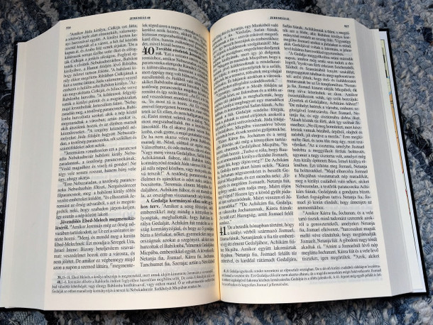 Magyar Katolikus Kozepmeretu Biblia Fekete Kemenyborito | Magyar Biblia Ószövetségi és Újszövetségi Szentírás
