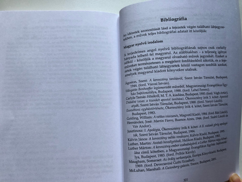 Hiszek az igehirdetésben - HIDAT VERNI A BIBLIA VILÁGA ÉS A MAI VILÁG KÖZÖTT by JOHN STOTT - HUNGARIAN TRANSLATION OF I Believe in Preaching (9789632884240)