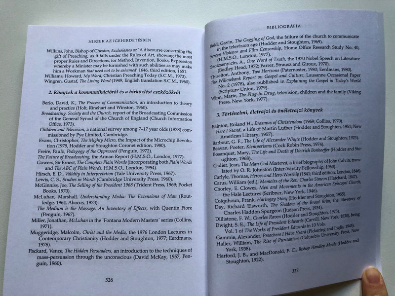 Hiszek az igehirdetésben - HIDAT VERNI A BIBLIA VILÁGA ÉS A MAI VILÁG KÖZÖTT by JOHN STOTT - HUNGARIAN TRANSLATION OF I Believe in Preaching (9789632884240)