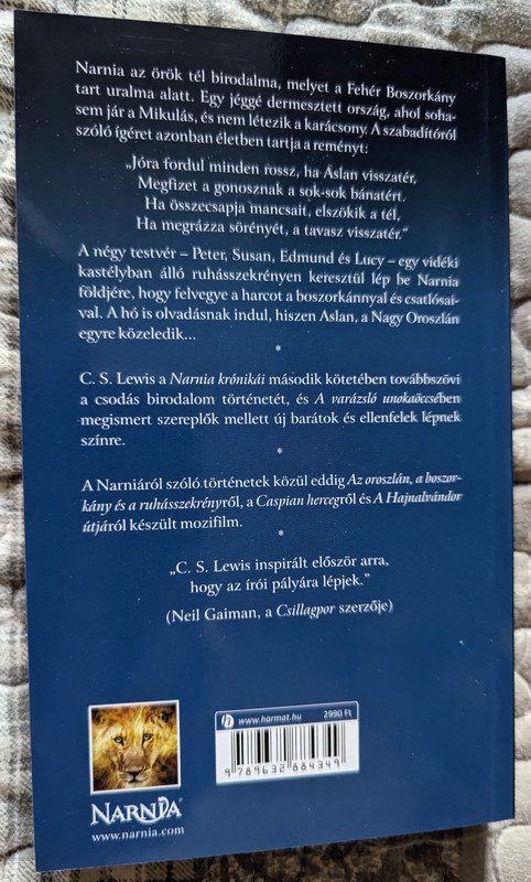 Az oroszlán, a boszorkány és a ruhásszekrény (Narnia 2. kötet) by C. S. LEWIS - HUNGARIAN TRANSLATION OF THE CHRONICLES OF NARNIA The Lion, the Witch and the Wardrobe  A HIGH FANTASY NOVEL FOR CHILDREN (9789632884349)