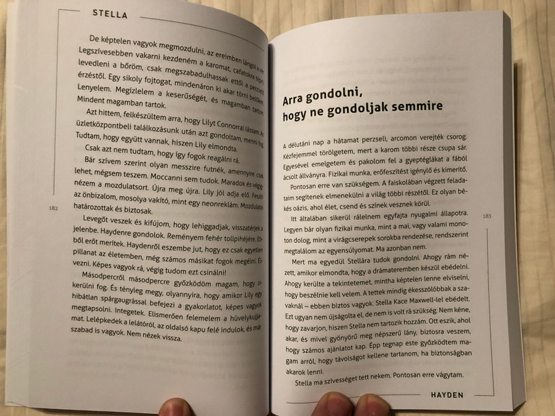 Csend - HA NEM HALLOD A DALLAMOT, ÉREZD! by DEBORAH LYTTON - HUNGARIAN TRANSLATION OF Silence / The book is about two teens who discover their own ways to overcome setbacks, find renewed purpose and recognize their true voice. (9789632884059)