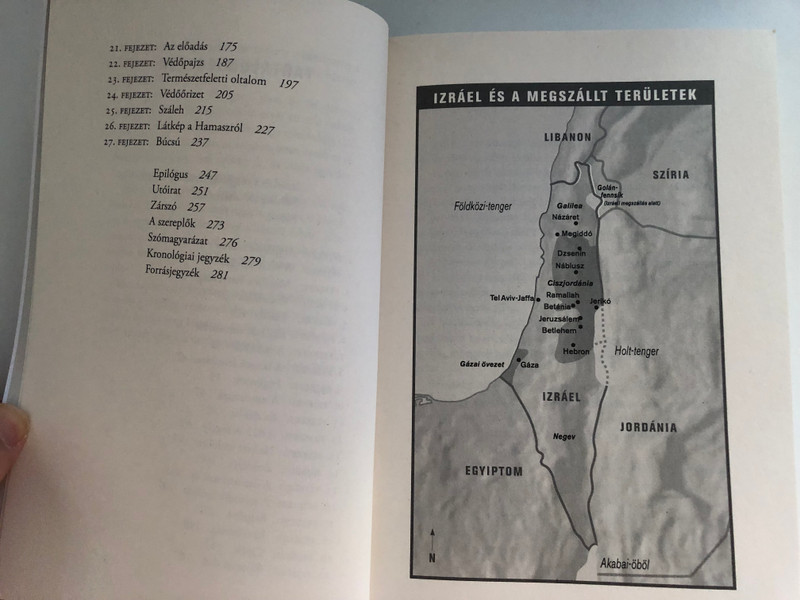 A Hamasz fia by Moszab Hasszán Juszef - HUNGARIAN TRANSLATION OF Son of Hamas: A Gripping Account of Terror, Betrayal, Political Intrigue, and Unthinkable Choices / The Christian mandate "love your enemies" is the only way to peace in the Middle East (9789638900876)