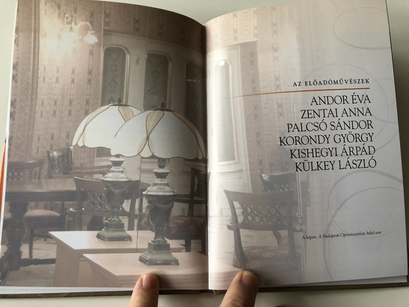 Mágnás Miska by Gajdó Tamás / Hungarian Operretta by Szirmai Albert with Musical CD included / Kossuth kiadó / Híres Operettek Sorozat 4. (9789630974622)