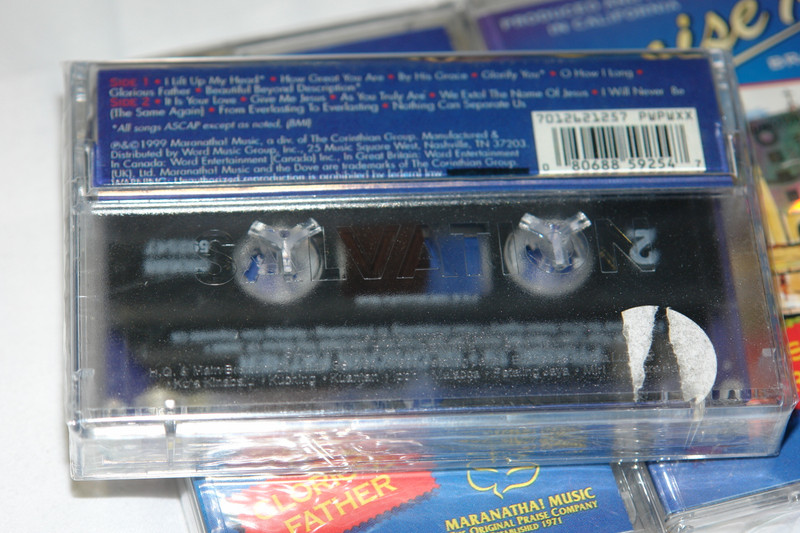 Praise 19 - Glorious Father / Christian Praise and Worship Music / Maranatha! Music - Audio Cassette (080688592547)