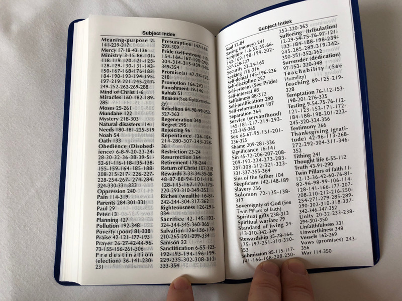 Thoughts from the diary of a desperate man - a daily devotional by Walter A. Henrichsen / 12th Edition / Leadership foundation / Blue Pvc cover / 2011 (0970437420)