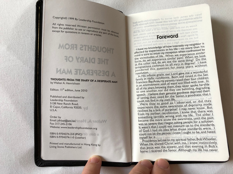 Thoughts from the diary of a desperate man - a daily devotional by Walter A. Henrichsen / 11th Edition / Leadership foundation / Golden edges / Leatherbound, Black / 2010 (0970437410)