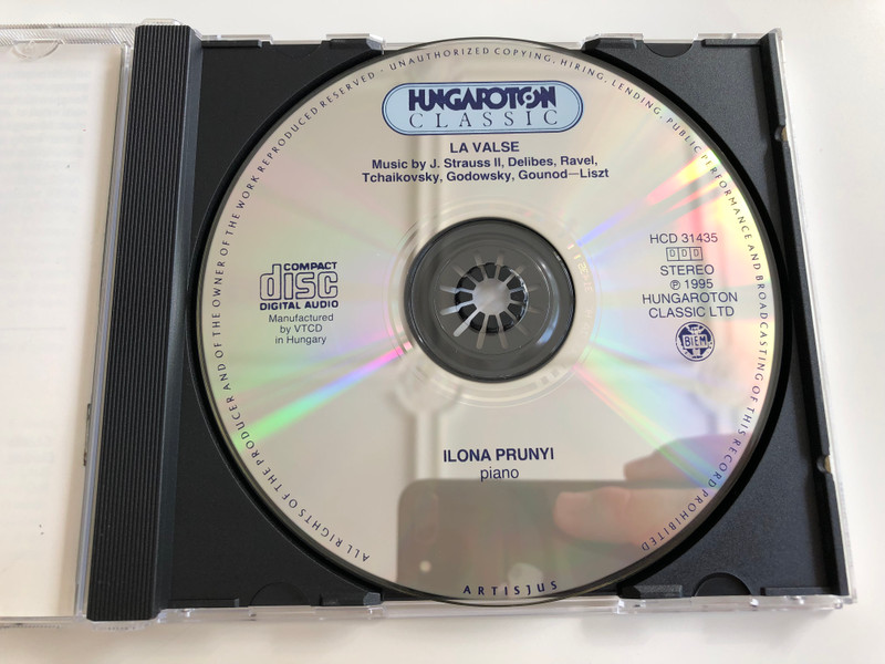 La Valse / J. Strauss, Delibes, Tchaikovsky, Ravel, Godowsky, Gounod-Liszt / Ilona Prunyi piano / Hungaroton Classic / Audio CD 1992 / HCD 31435 (5991813143525)