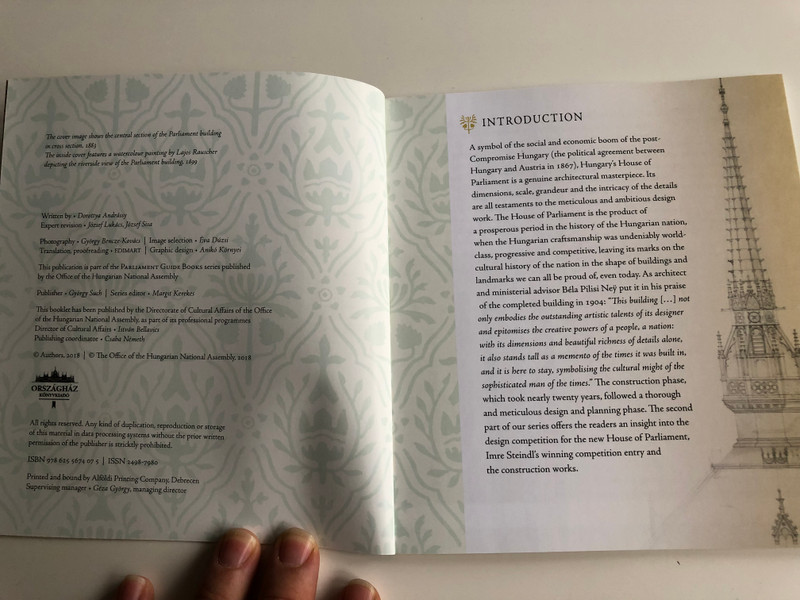 The Architectural History of the Hungarian Parliament Building by Dorottya Andrássy / Parliament Guide Books / Országház Kiadó 2018 (9786155674075)