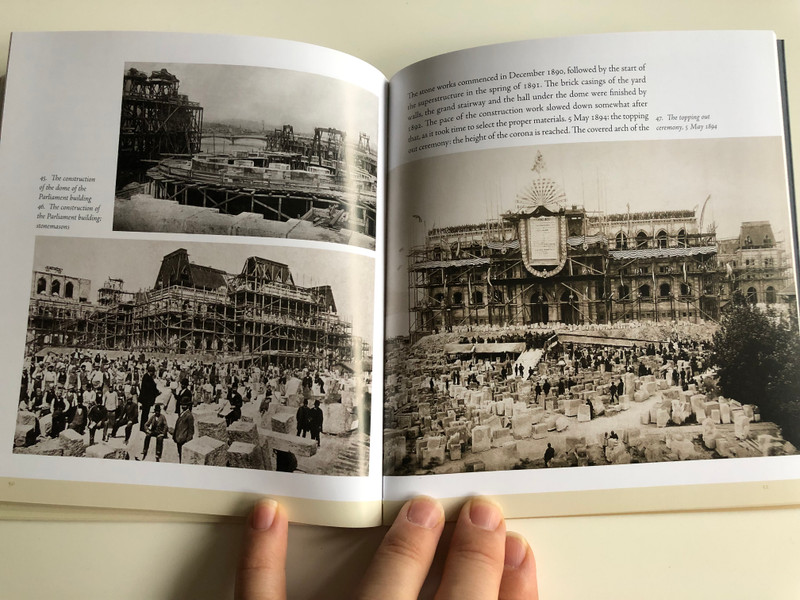 The Architectural History of the Hungarian Parliament Building by Dorottya Andrássy / Parliament Guide Books / Országház Kiadó 2018 (9786155674075)