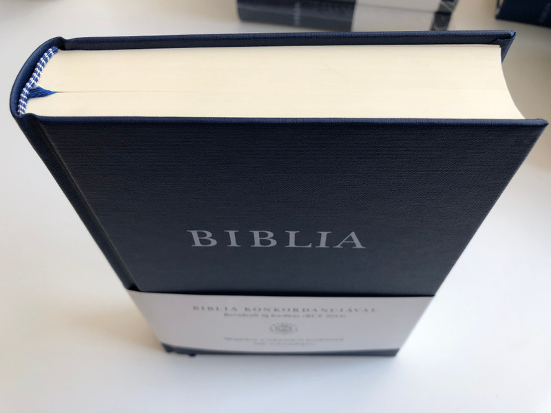 Biblia Konkordanciával (RÚF 2014) / Hungarian language Bible with concordance / Published on the 500th anniversary of the Reformation / Hardcover 2017 / Color maps, Section titles / Mid size / Kálvin kiadó (9789635583454)