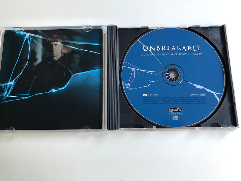 Unbreakable Original Motion Picture Score / Music Composed by James Newton Howard / Bruce Willis, Samuel L. Jackson / An M. Night Shyamalan Film / Audio CD 2000 (5991813263421)