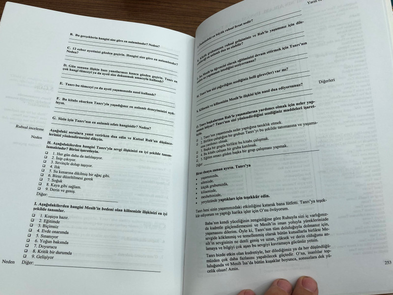  Tanri'yi Yaşamak - Tanri'nin Isteğini Bilmek Ve Uygulamak by Henry T. Blackaby, Claude V. King / Turkish translation of Experiencing God, Knowing and Doing the Will of God / Yeni Yaşam Yayinlari / Paperback 2000 (9758318160)