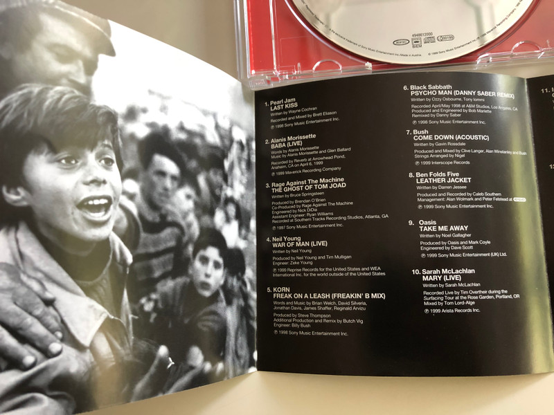 No Boundaries - A Benefit for the Kosovar Refugees / Pearl Jam, Alanis Morissette, Rage Against The Machine, Oasis, Jamiroquai, Peter Gabriel / Audio CD 1999 / EPC 494861 2 (5099749486126)