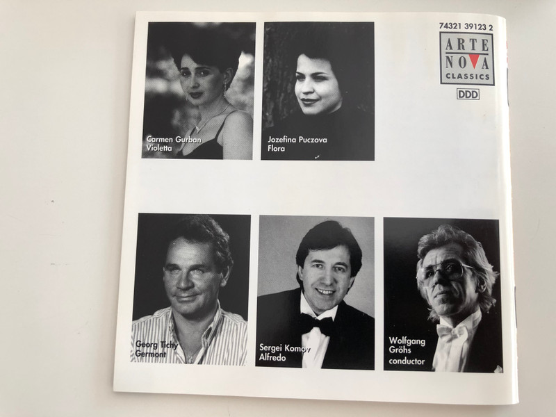 Giuseppe Verdi - La Traviata 2 CD / Europa Symphony, Wolfgang Gröhs, conductor / Arte nova Classics Audio CD 1996 / Complete recording / (743213912325)