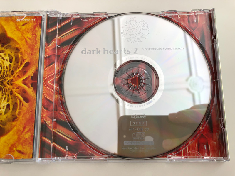 Dark Hearts vol 2 / Harthouse compilation / Claude Young, Braincell, Alter Ego, Thor Inc. / HH 009 CD / Audio CD 1995 / Eye Music (4005902641623)