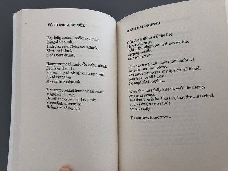 Sixty-Four Poems by Endre Ady / Translated by Donal Gordon / Hungarian - English parallel poetry book / Paperback 2018 / Hungarovox (9786155743504)