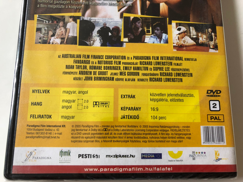 He Died with a Felafel In His Hand DVD 2001 Egy hulla, egy falafel és a többiek... / Directed by Richard Lowenstein / Starring: Noah Taylor, Emily Hamilton, Sophie Lee (5999552360012)
