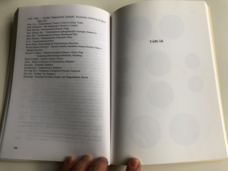 Személyi érmek by Huszár Lajos / Personal coins, medals / Bibliotheca Humanitatis Historica / Magyar Nemzeti Múzeum 1999 / Paperback (963-742184X)