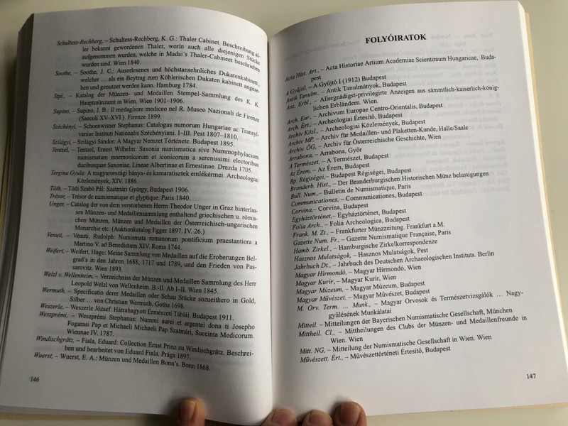 Személyi érmek by Huszár Lajos / Personal coins, medals / Bibliotheca Humanitatis Historica / Magyar Nemzeti Múzeum 1999 / Paperback (963-742184X)