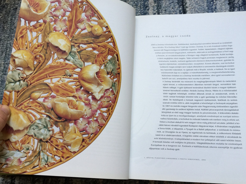 Zsolnay - a gyűjtők könyve by Csenkey Éva, Hárs Éva, Weiler Árpád / Book for Collectors of the Zsolnay Ceramics / Hardcover / Corvina 2003 (9631352978)