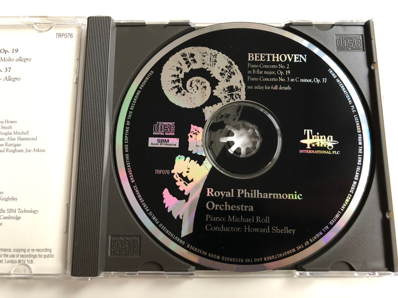 The Royal Philharmonic Collection / Beethoven - Piano Concertos No. 2 in B flat major, Op. 19, No. 3 in C minor, Op. 37 / Royal Philharmonic Orchestra / Piano: Michael Roll, Conductor: Howard Shelley / Tring International Audio CD 1996 / TRP076