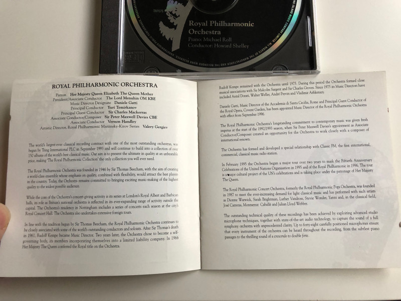 The Royal Philharmonic Collection / Beethoven - Piano Concertos No. 2 in B flat major, Op. 19, No. 3 in C minor, Op. 37 / Royal Philharmonic Orchestra / Piano: Michael Roll, Conductor: Howard Shelley / Tring International Audio CD 1996 / TRP076