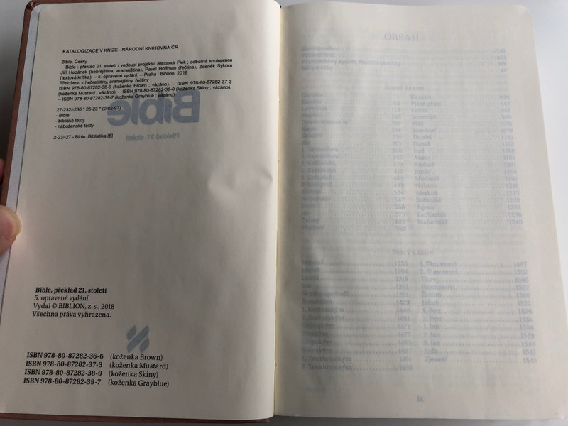 Czech language Bible / 21st Century translation / Skin tone Imitation Leather Cover / Bible, překlad 21. století / Bible21 (9788087282373)