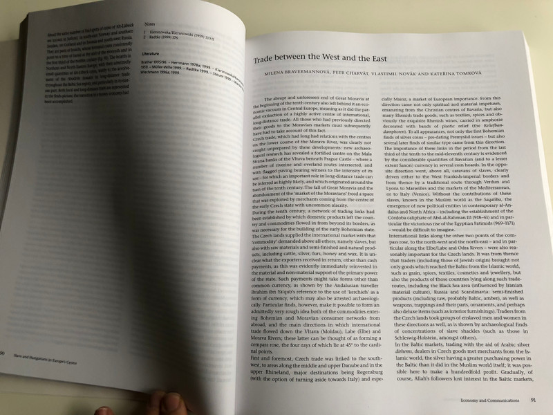 Europe's Centre Around AD 1000 by Alfired Wieczorek and Hans-Martin Hinz / Contributions to History, Art and Archeology / Európa közepe 1000 körül / Europas Mitte um 1000 / Theiss (9783806215496)