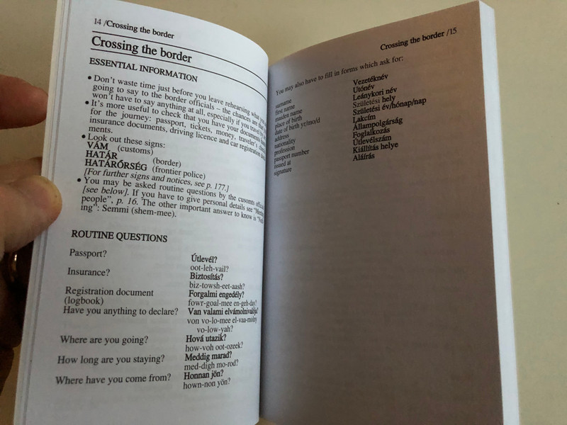 Just Enough Hungarian / How to get by & be easily Understood / An up-to-date phrase book of everyday speech - with a mini dictionary of more than 500 useful words and phrases / 6th edition / Corvina Books (9789631357370)