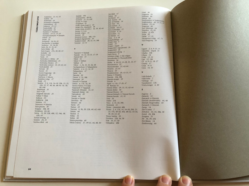 Bibliai Atlasz by John Strange / Hungarian language Bible Atlas / Translated by Hetényi Attila / 3rd edition / Kálvin kiadó 2009 / Hardcover (9789633008690)