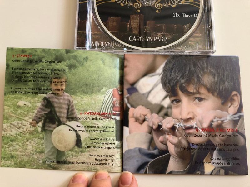 Stranên Hz Dawud -- Carolyn Parr 2014 / Audio CD 2014 Kurdish Language Christian Guitar Worship and Praise Songs by Kurds in Turkey (8697404465522.)